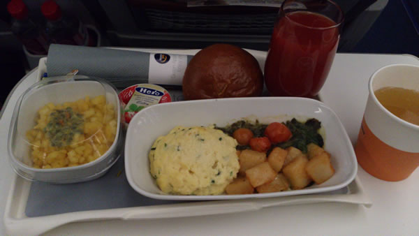 2014年11月 ルフトハンザドイツ航空 LH716 機内食