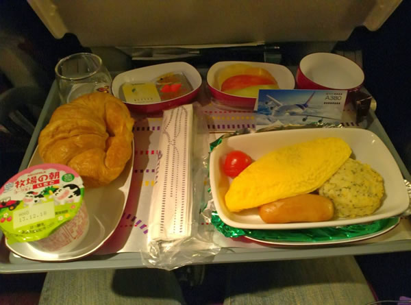2013年12月 タイ国際航空 TG661 機内食