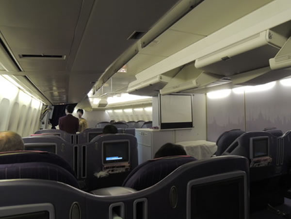 2013年10月 タイ国際航空 TG661 搭乗記