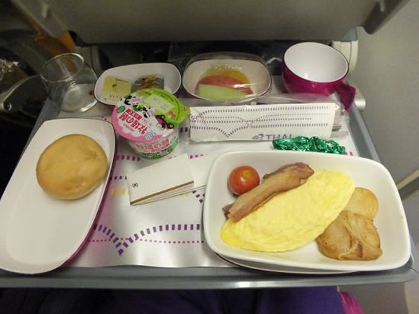 2013年7月 タイ国際航空 TG661 機内食