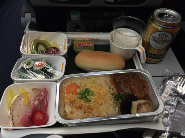 2015年10月 ルフトハンザドイツ航空 LH717 機内食