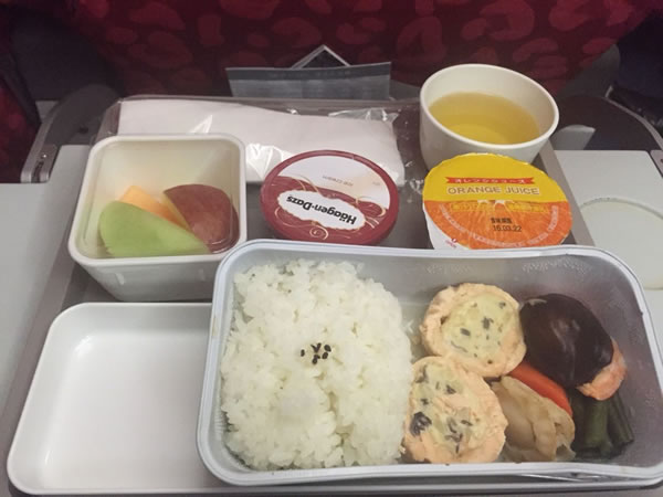 2016年3月 香港ドラゴン航空 KA397 機内食
