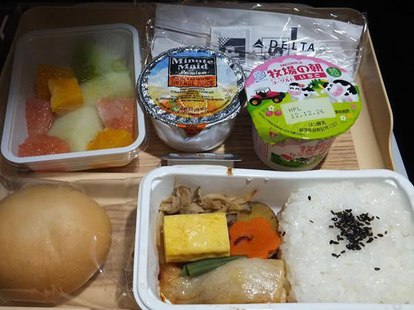 2012年12月 デルタ航空 DL636 機内食