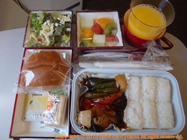 2011年7月 アシアナ航空 OZ1075 機内食