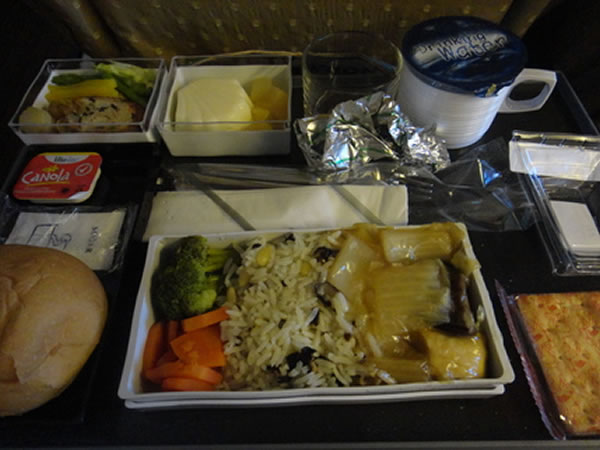 2013年4月 シンガポール航空 SQ634 機内食