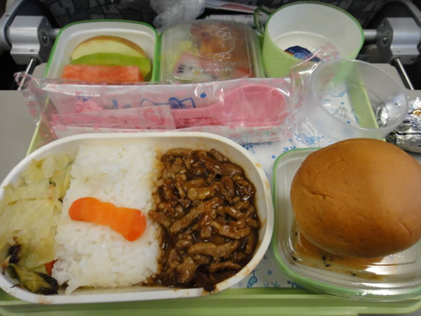 2013年2月 エバー航空 BR190 機内食