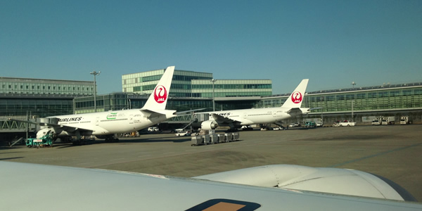 羽田空港 駐機場 JAL機