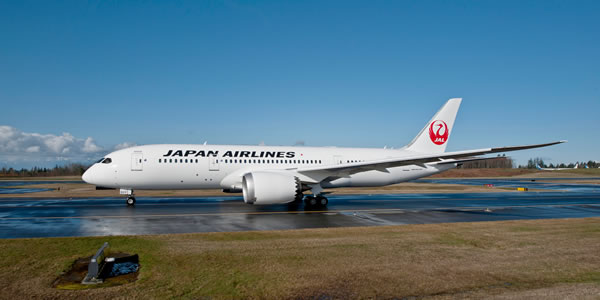 JAL B787-8