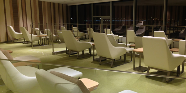 羽田空港 サクララウンジ・スカイビュー シート